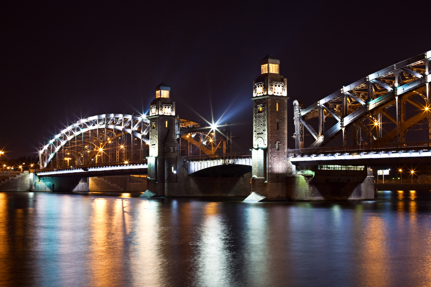 Železný most v noci